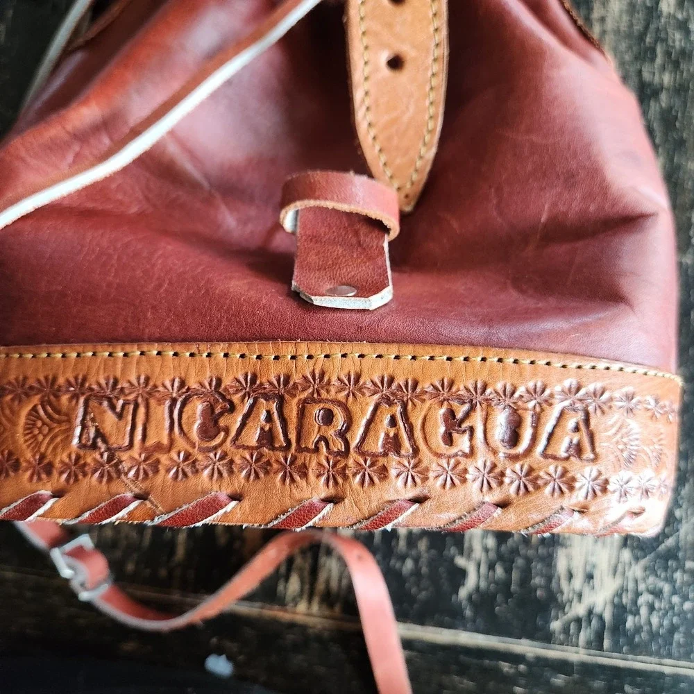 The Unbranded Brand vtg hand